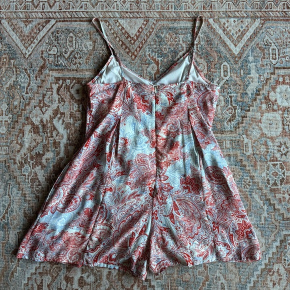 Design lab romper size small. Super cute! - Picture 2 of 3